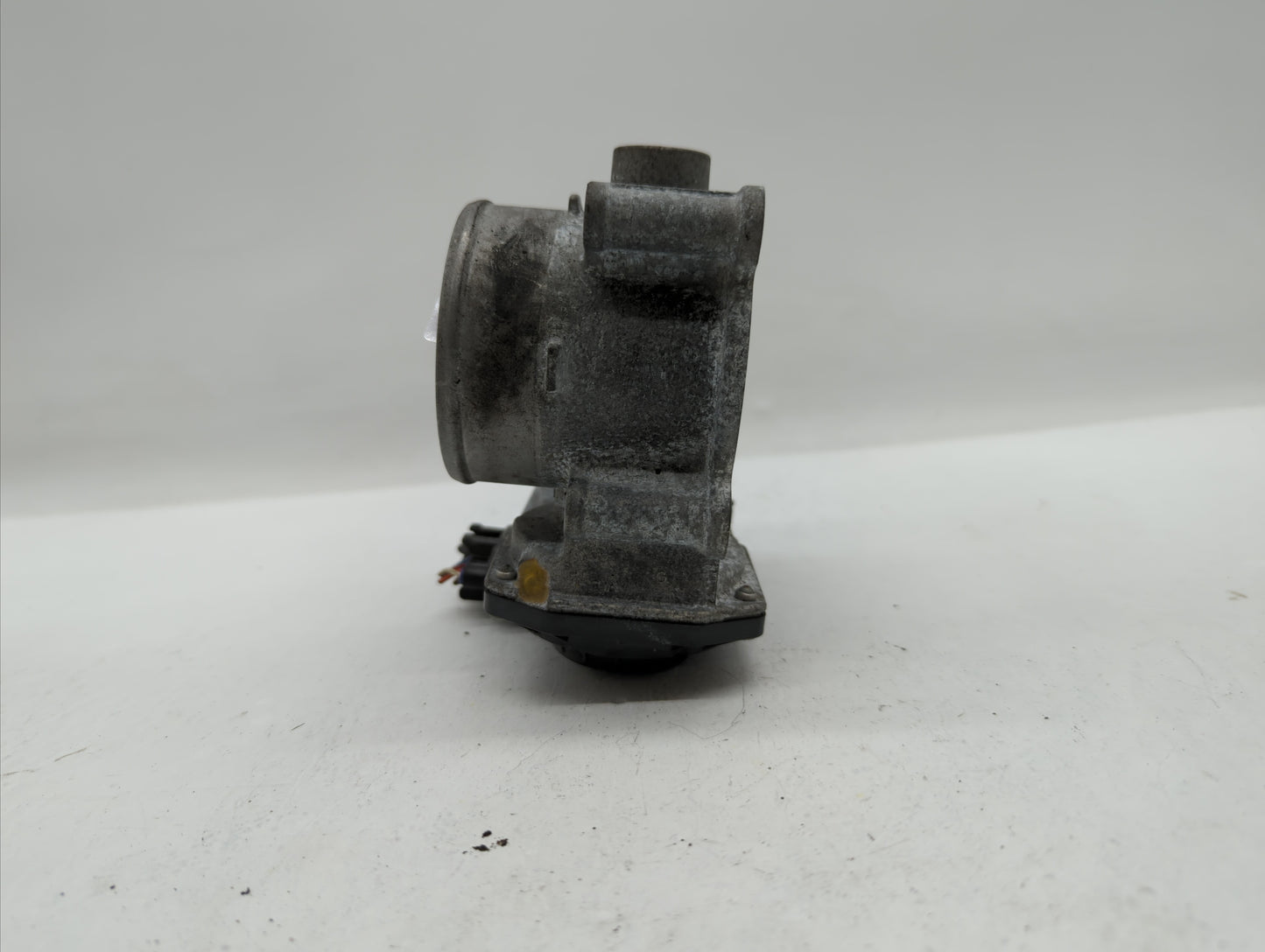 2010-2012 Subaru Legacy Throttle Body P/N:16112AA350 Fits Fits 2010 2011 2012 OEM Used Auto Parts - Oemusedautoparts1.com