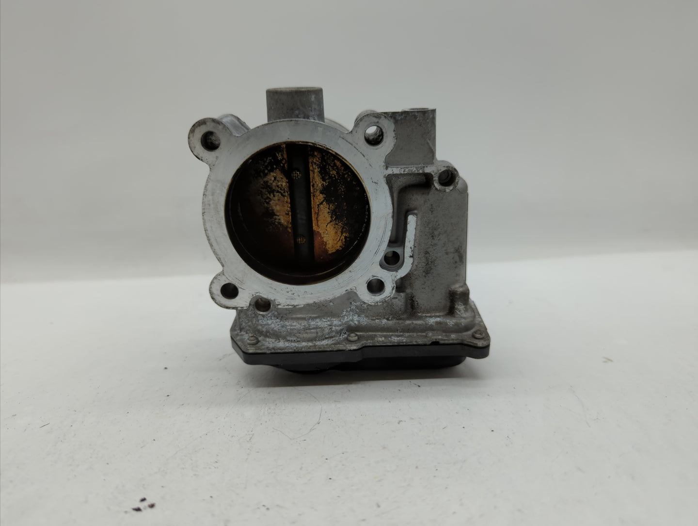 2010-2012 Subaru Legacy Throttle Body P/N:16112AA350 Fits Fits 2010 2011 2012 OEM Used Auto Parts - Oemusedautoparts1.com