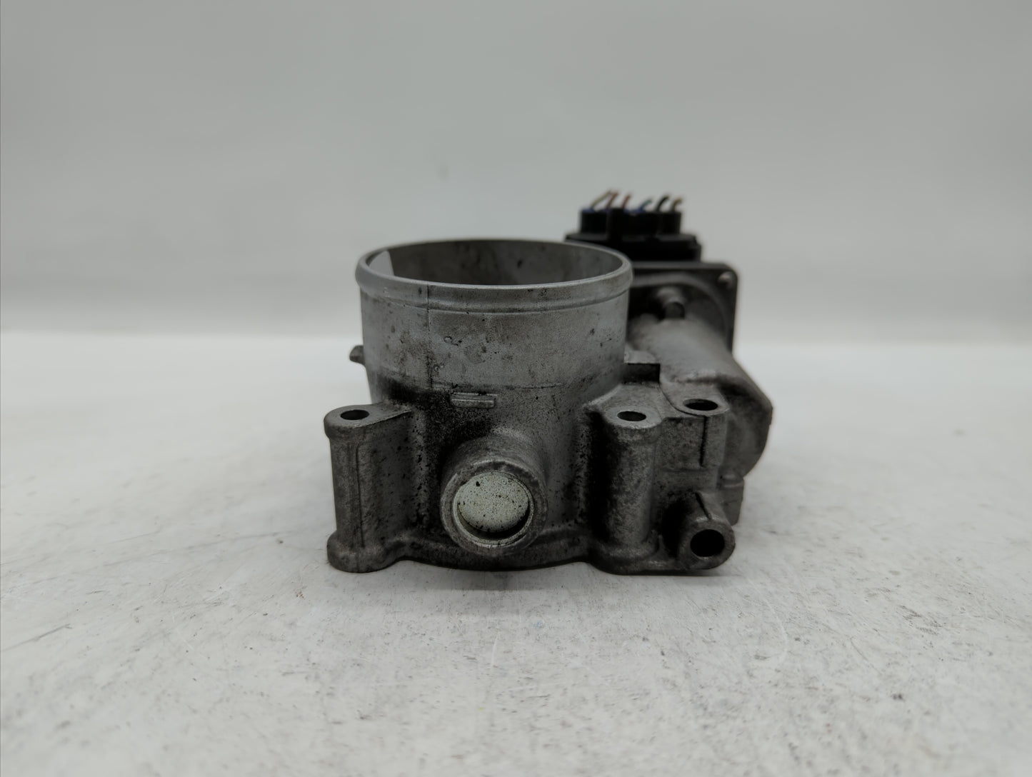 2010-2012 Subaru Legacy Throttle Body P/N:16112AA350 Fits Fits 2010 2011 2012 OEM Used Auto Parts - Oemusedautoparts1.com