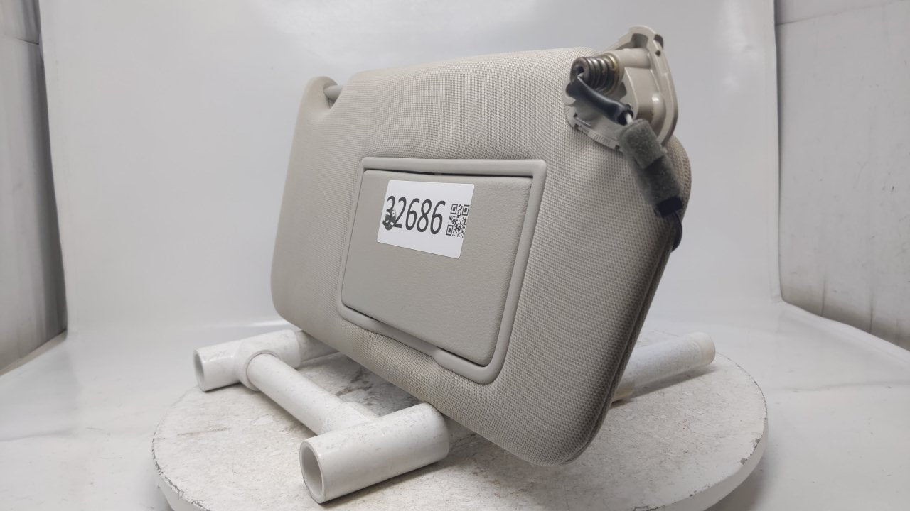 2010 Subaru Legacy Sun Visor Shade Replacement Passenger Right Mirror Fits OEM Used Auto Parts - Oemusedautoparts1.com