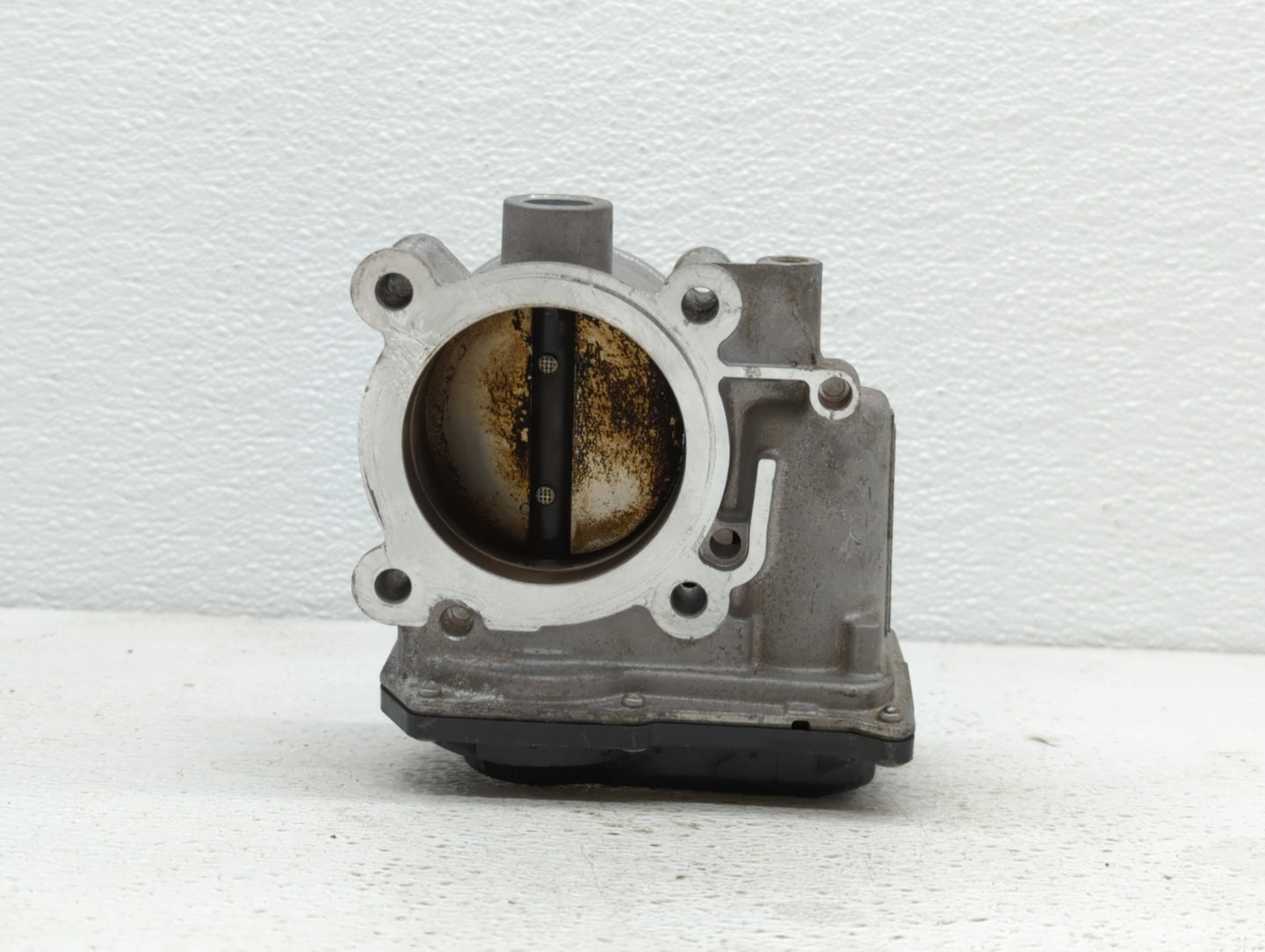 2010-2012 Subaru Legacy Throttle Body P/N:16112AA350 Fits Fits 2010 2011 2012 OEM Used Auto Parts - Oemusedautoparts1.com