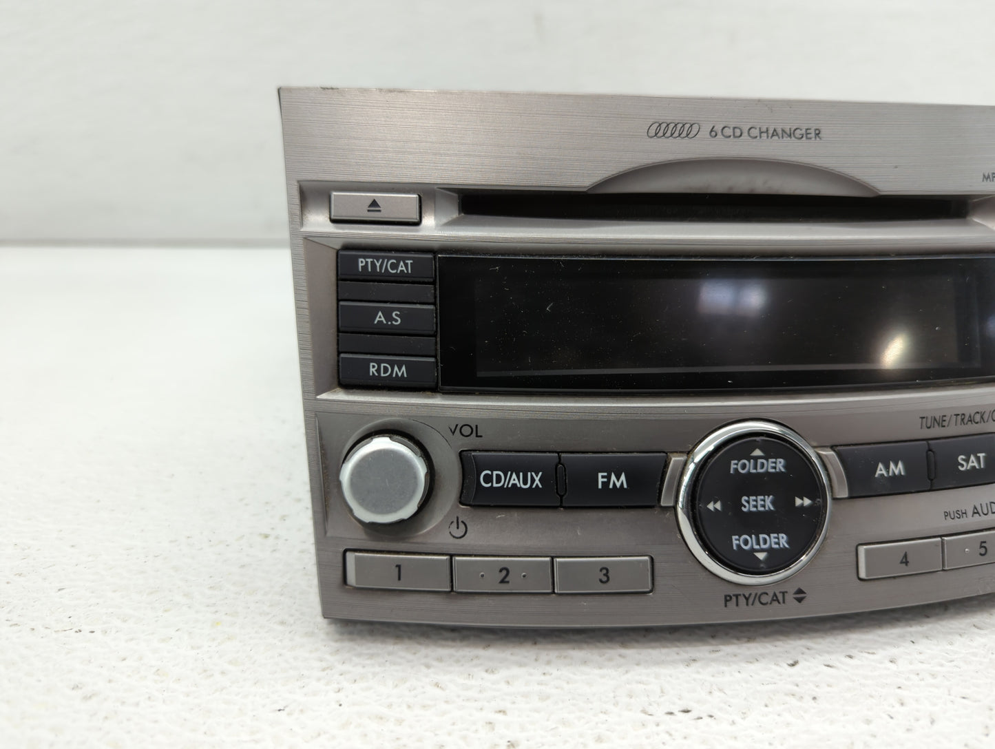 2010-2012 Subaru Legacy Am Fm Cd Player Radio Receiver - Oemusedautoparts1.com