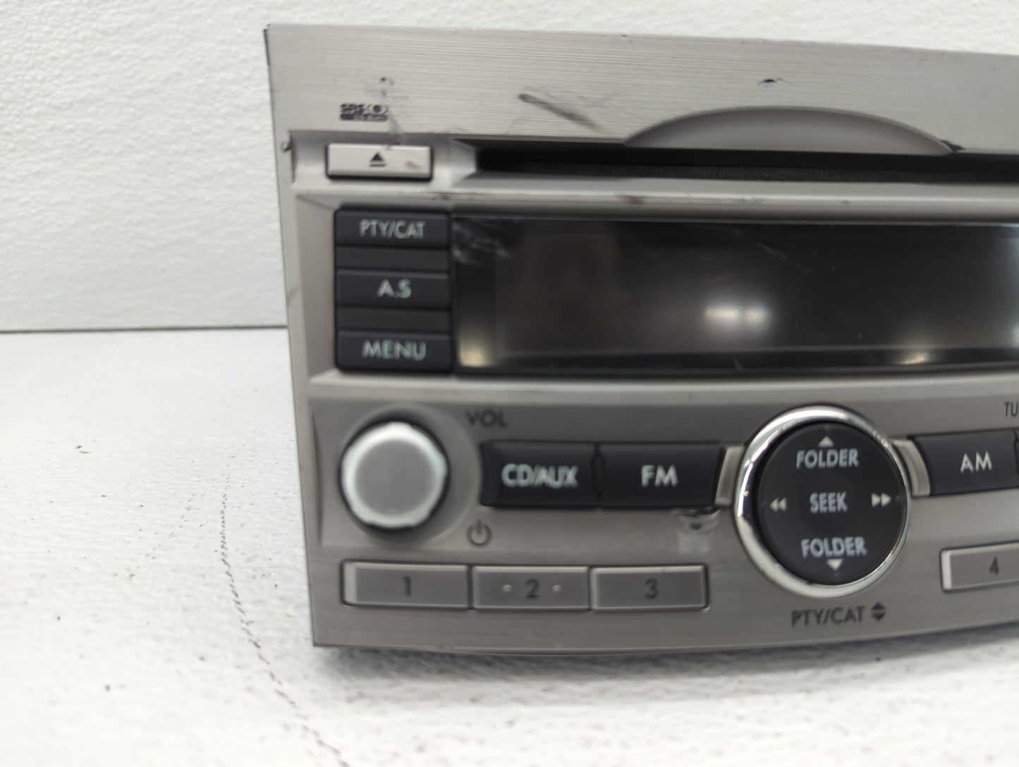 2010-2012 Subaru Legacy Am Fm Cd Player Radio Receiver - Oemusedautoparts1.com