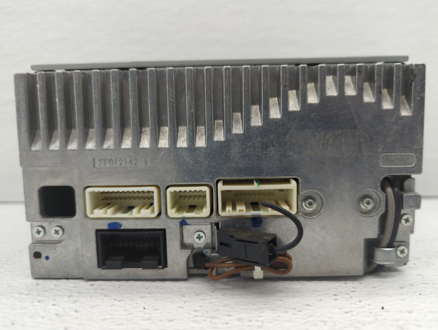2010-2012 Subaru Legacy Am Fm Cd Player Radio Receiver - Oemusedautoparts1.com
