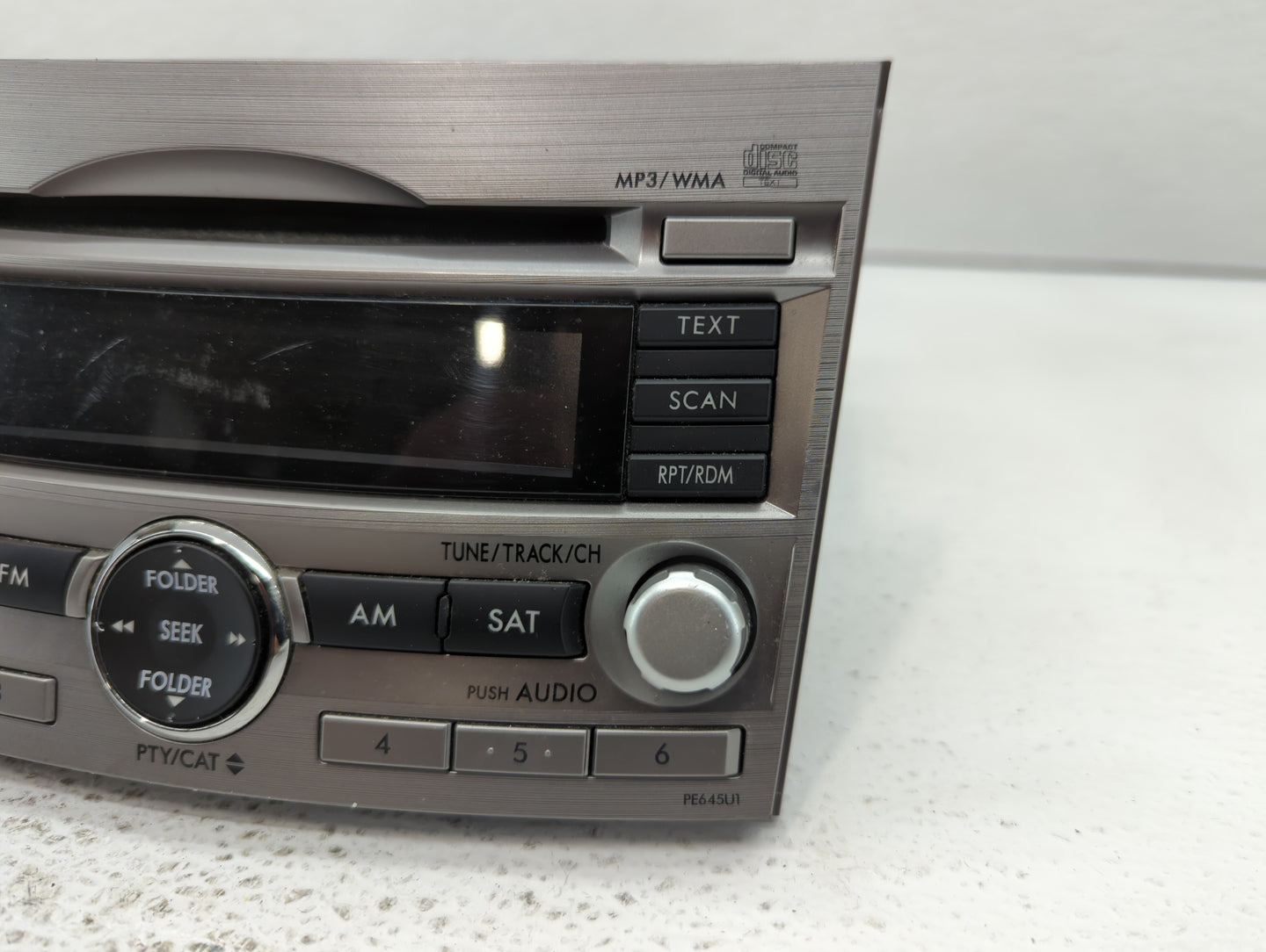 2010-2012 Subaru Legacy Am Fm Cd Player Radio Receiver - Oemusedautoparts1.com