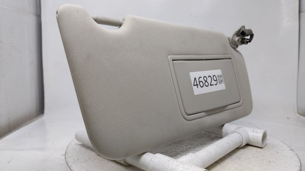2010 Subaru Legacy Sun Visor Shade Replacement Passenger Right Mirror Fits OEM Used Auto Parts - Oemusedautoparts1.com