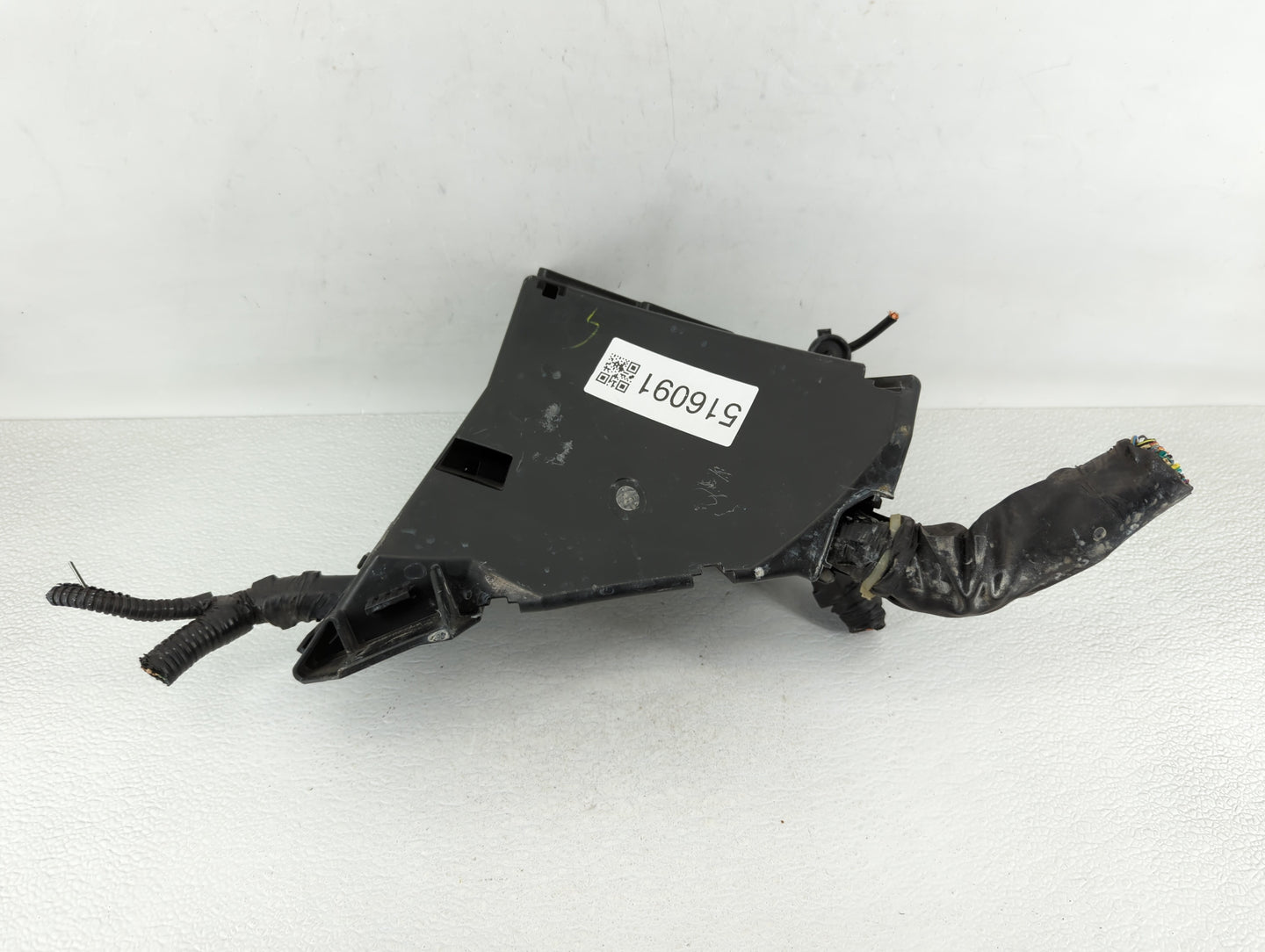 2010-2014 Subaru Legacy Fusebox Fuse Box Panel Relay Module P/N:MB102800B Fits Fits 2010 2011 2012 2013 2014 OEM Used Auto P