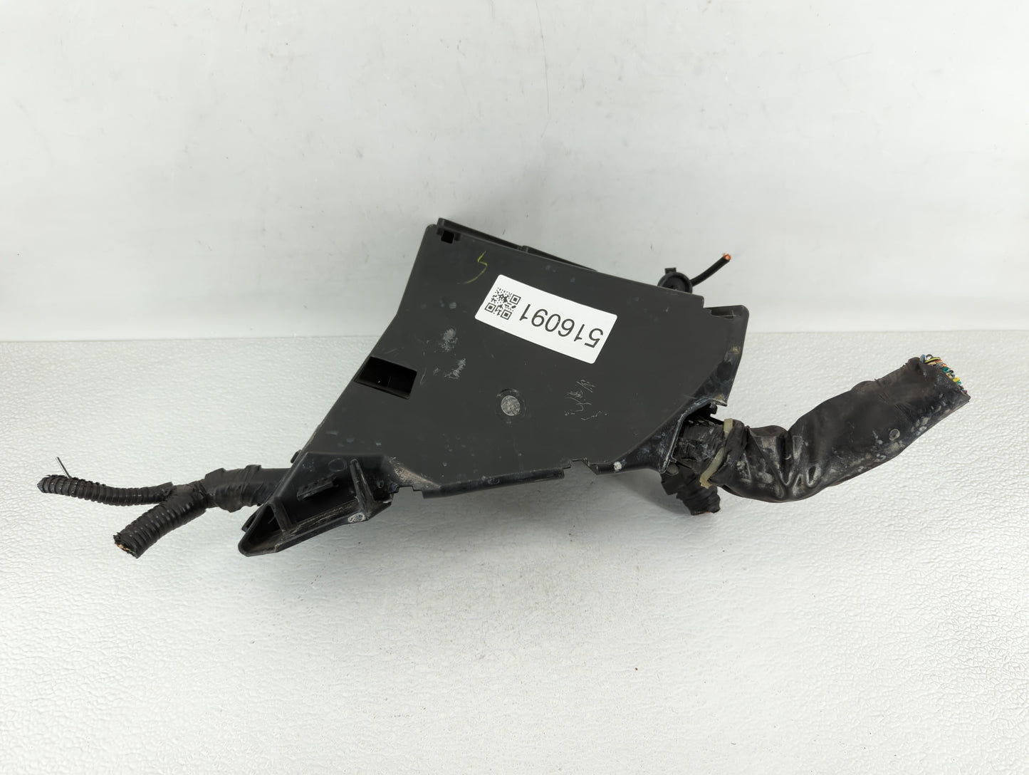 2010-2014 Subaru Legacy Fusebox Fuse Box Panel Relay Module P/N:MB102800B Fits Fits 2010 2011 2012 2013 2014 OEM Used Auto P