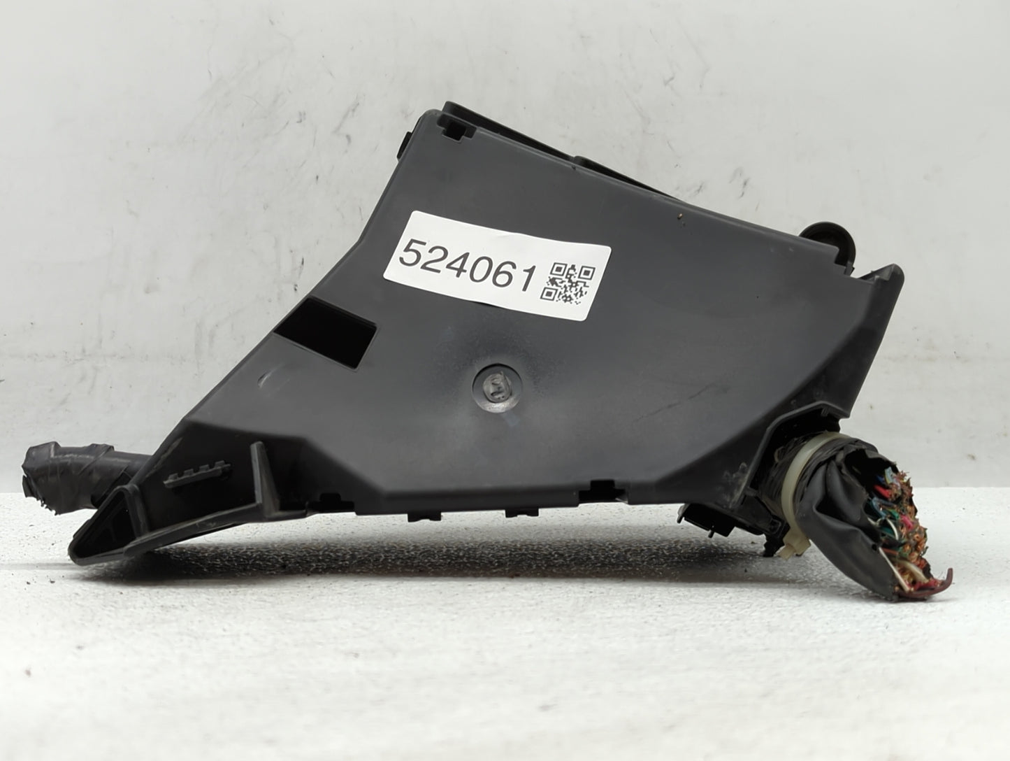 2010-2014 Subaru Legacy Fusebox Fuse Box Panel Relay Module Fits Fits 2010 2011 2012 2013 2014 OEM Used Auto Parts - Oemused