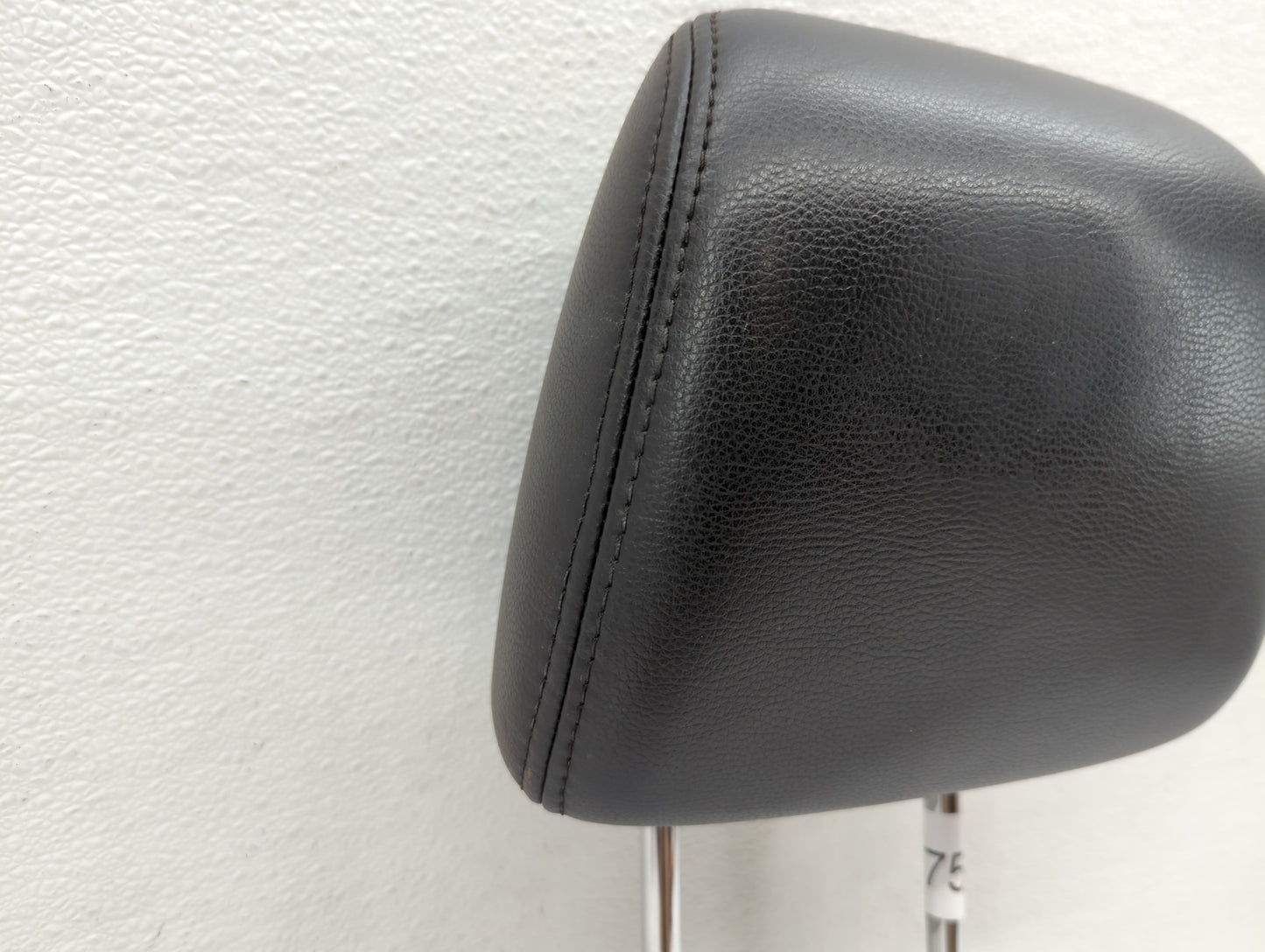 2010-2012 Subaru Legacy Headrest Head Rest Front Driver Passenger Seat - Oemusedautoparts1.com