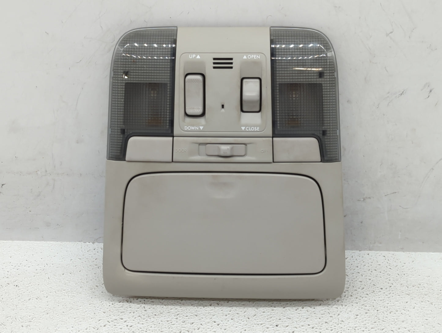 2010-2012 Subaru Legacy Overhead Roof Console - Oemusedautoparts1.com