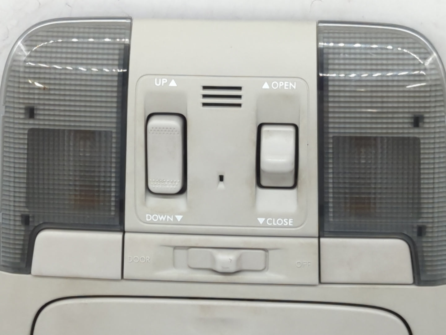 2010-2012 Subaru Legacy Overhead Roof Console - Oemusedautoparts1.com
