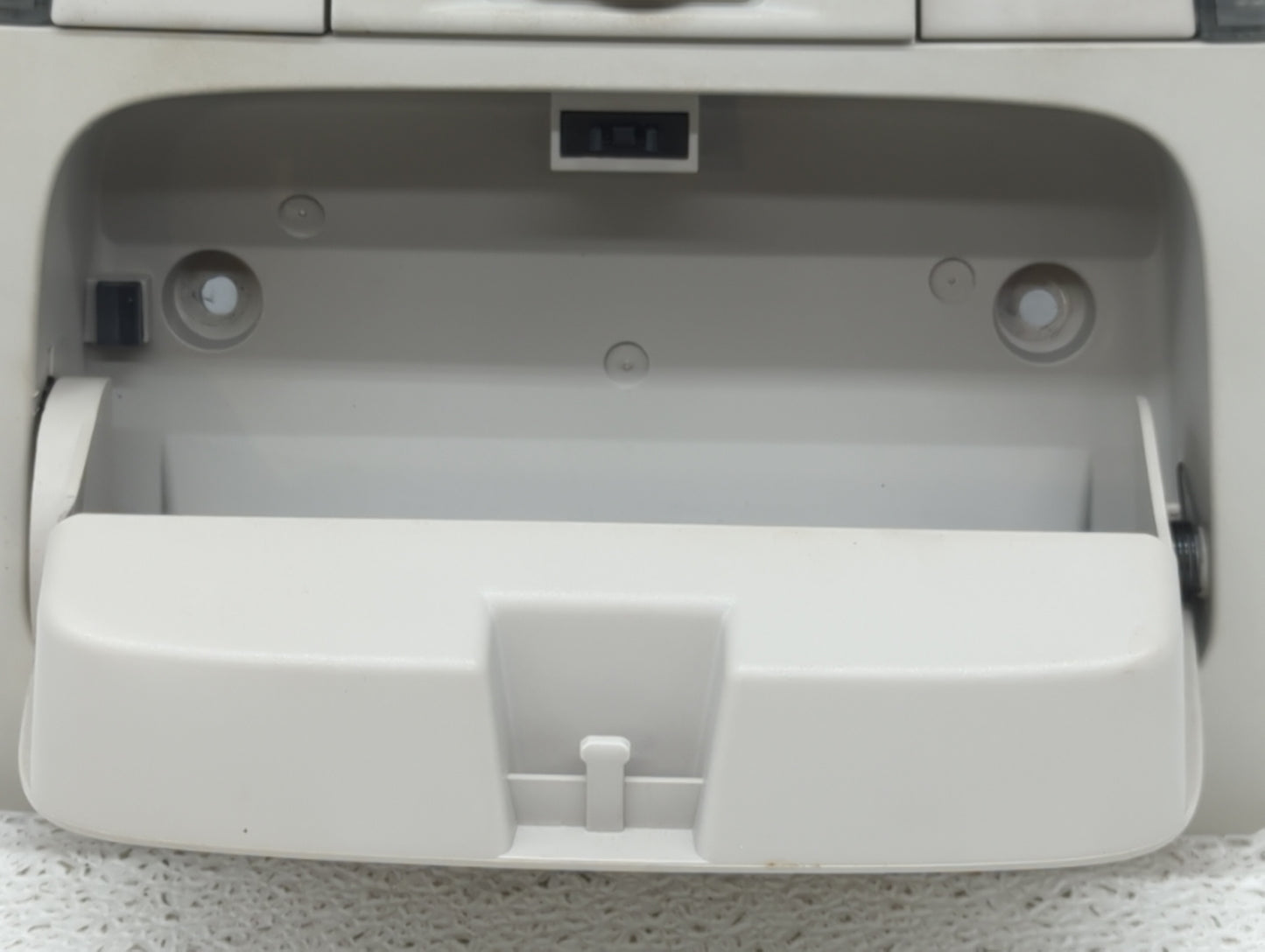 2010-2012 Subaru Legacy Overhead Roof Console - Oemusedautoparts1.com