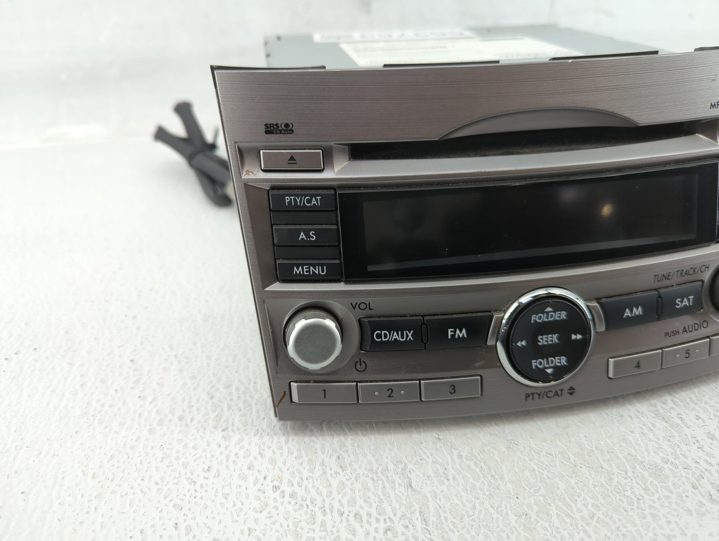 2010-2012 Subaru Legacy Am Fm Cd Player Radio Receiver - Oemusedautoparts1.com