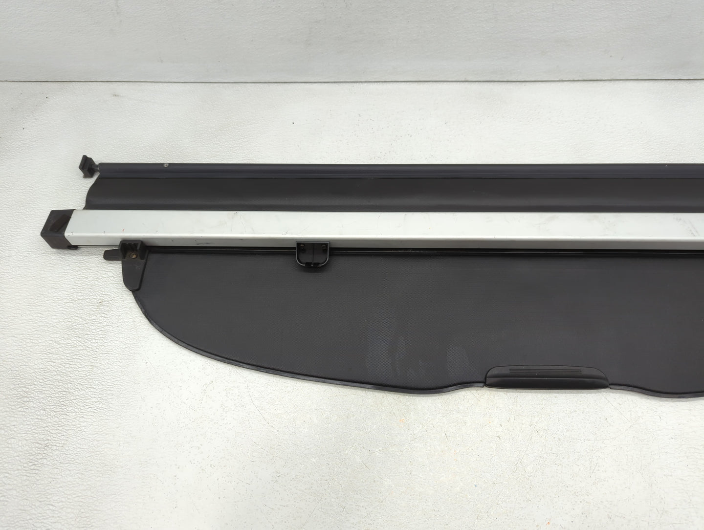 2010 Subaru Legacy Rear Cargo Cover Storage Retractable Shade Black - Oemusedautoparts1.com
