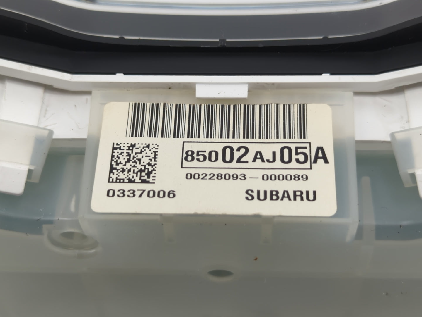2010 Subaru Legacy Instrument Cluster Speedometer Gauges P/N:85002AJ05A Fits OEM Used Auto Parts - Oemusedautoparts1.com