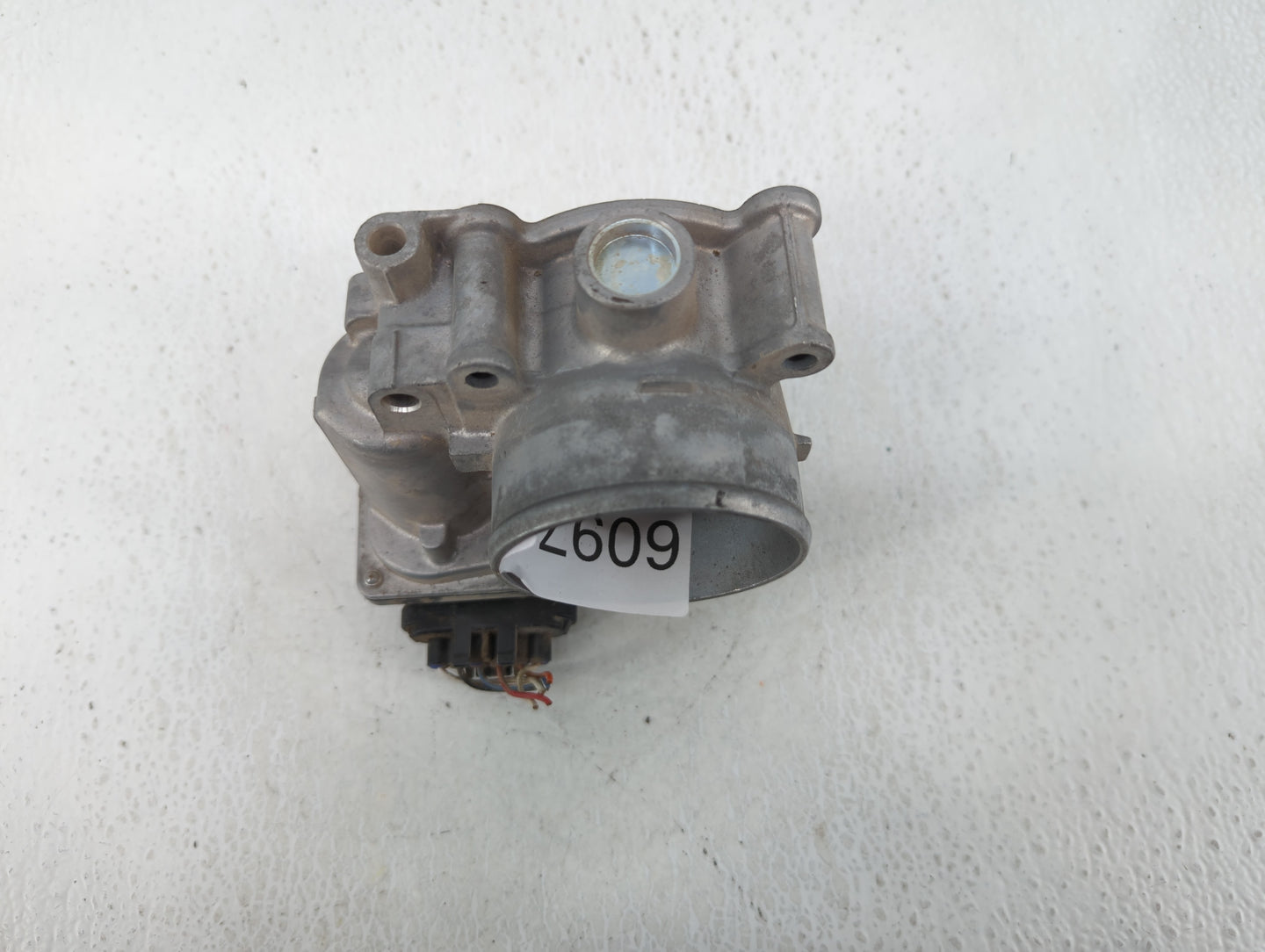 2010-2012 Subaru Legacy Throttle Body P/N:16112AA350 Fits Fits 2010 2011 2012 OEM Used Auto Parts - Oemusedautoparts1.com