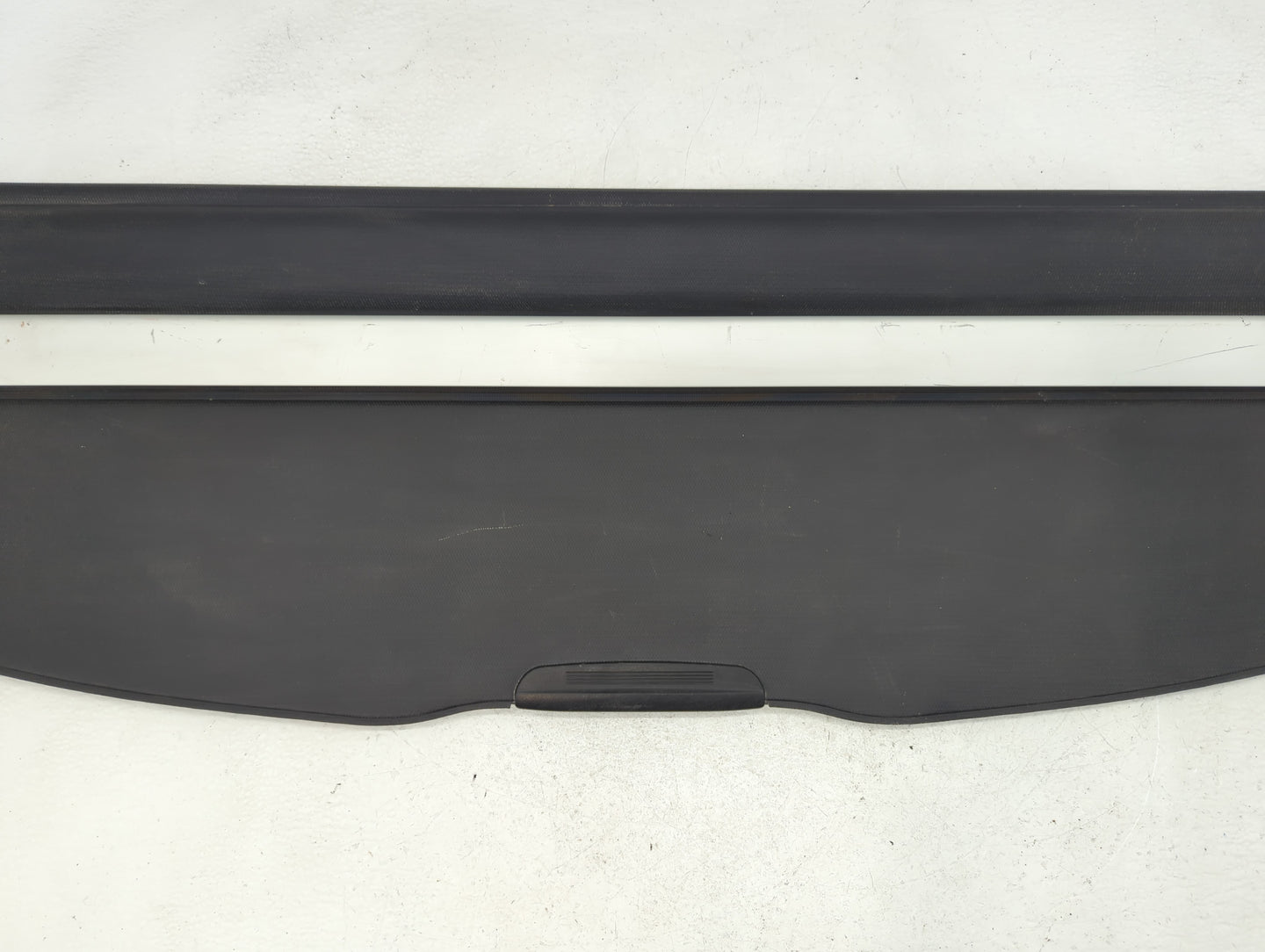 2010 Subaru Legacy Rear Cargo Cover Storage Retractable Shade Black - Oemusedautoparts1.com