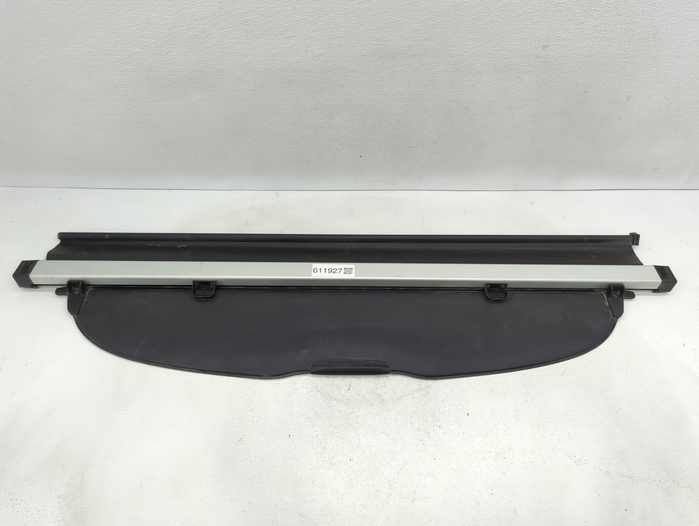 2010 Subaru Legacy Rear Cargo Cover Storage Retractable Shade Black - Oemusedautoparts1.com