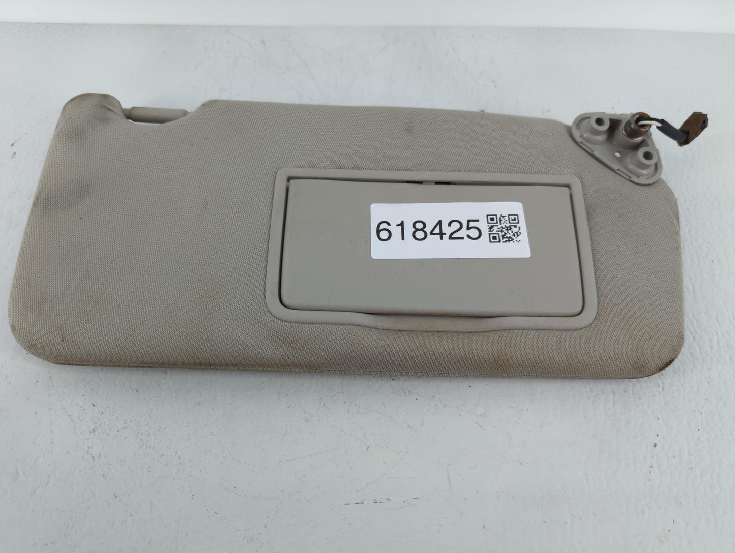 2010-2014 Subaru Legacy Sun Visor Shade Replacement Passenger Right Mirror Fits Fits 2010 2011 2012 2013 2014 OEM Used Auto 
