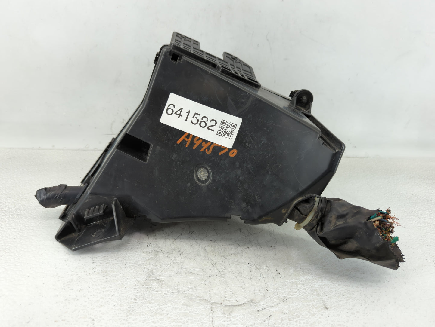 2010-2014 Subaru Legacy Fusebox Fuse Box Panel Relay Module P/N:MB503200B Fits Fits 2010 2011 2012 2013 2014 OEM Used Auto P