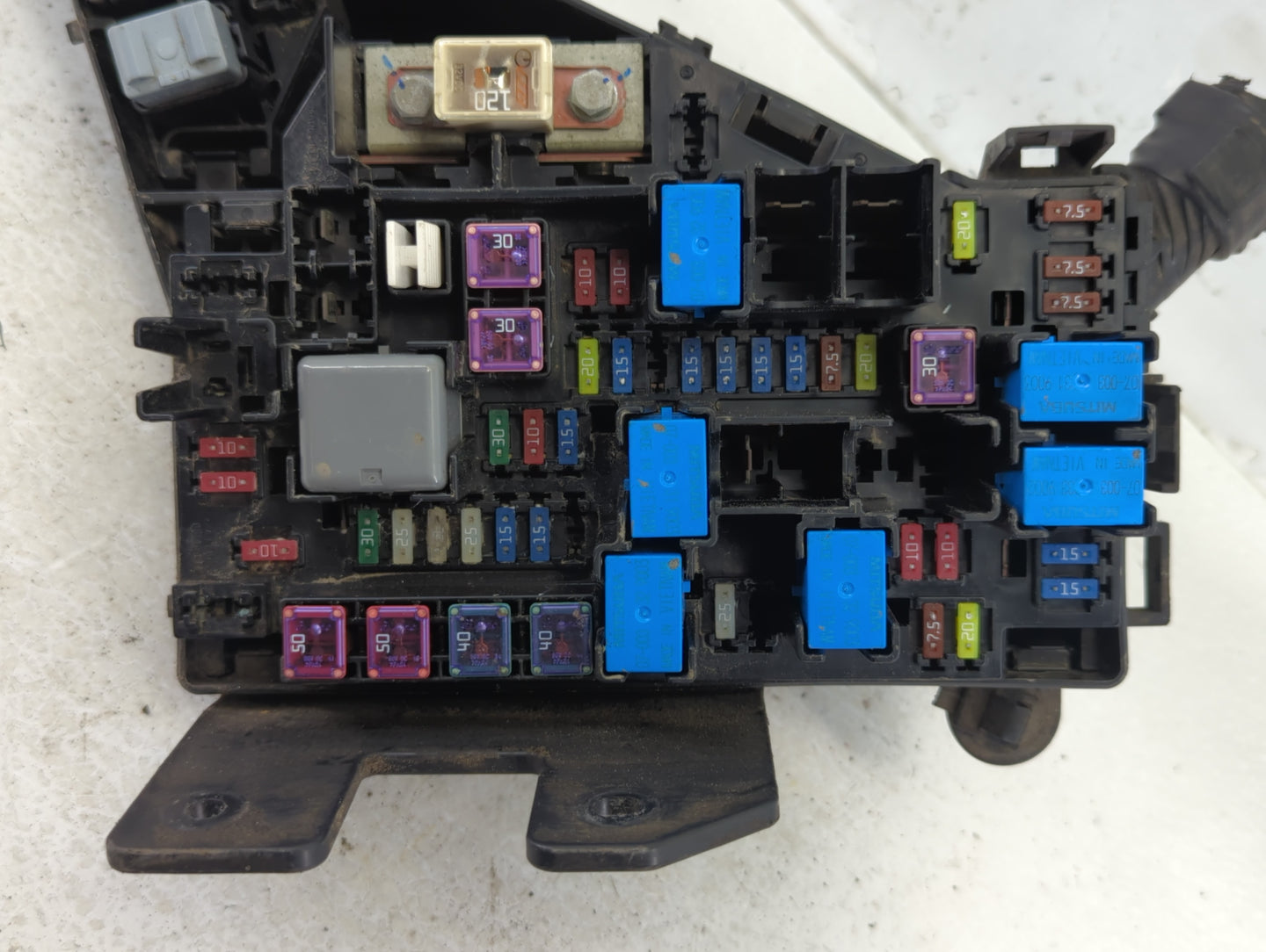 2010-2014 Subaru Legacy Fusebox Fuse Box Panel Relay Module P/N:MB503200B Fits Fits 2010 2011 2012 2013 2014 OEM Used Auto P