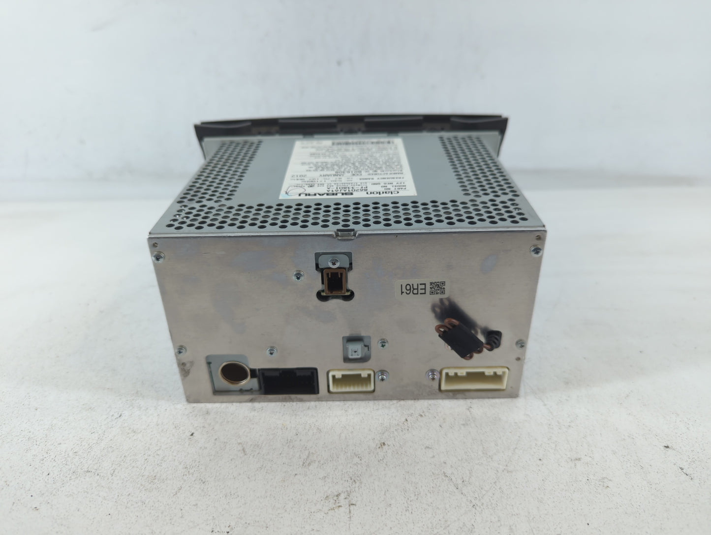 2010-2012 Subaru Legacy Am Fm Cd Player Radio Receiver - Oemusedautoparts1.com