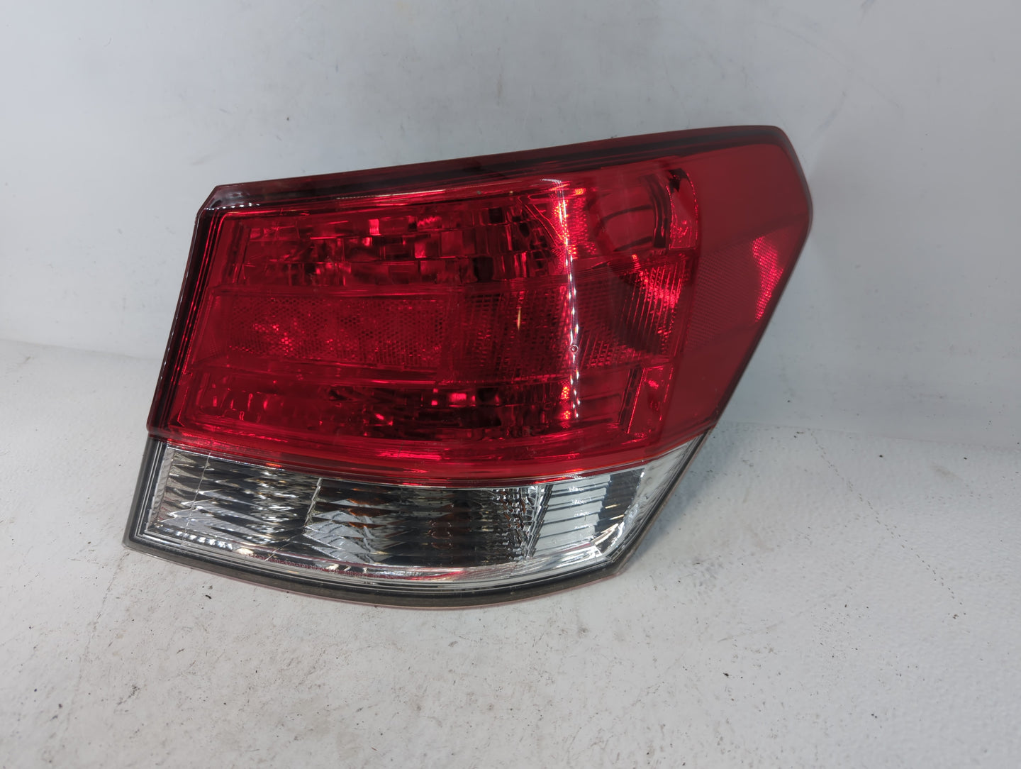 2010-2014 Subaru Legacy Tail Light Assembly Passenger Right OEM P/N:03055202 Fits Fits 2010 2011 2012 2013 2014 OEM Used Aut