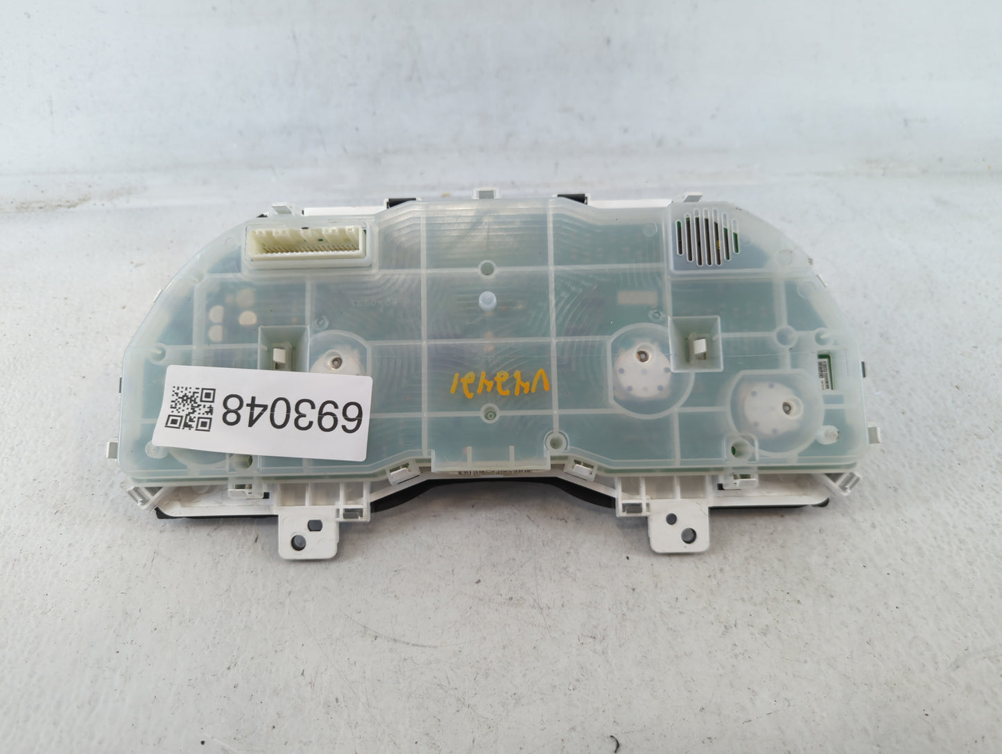 2010 Subaru Legacy Instrument Cluster Speedometer Gauges P/N:85002AJ05A Fits OEM Used Auto Parts - Oemusedautoparts1.com