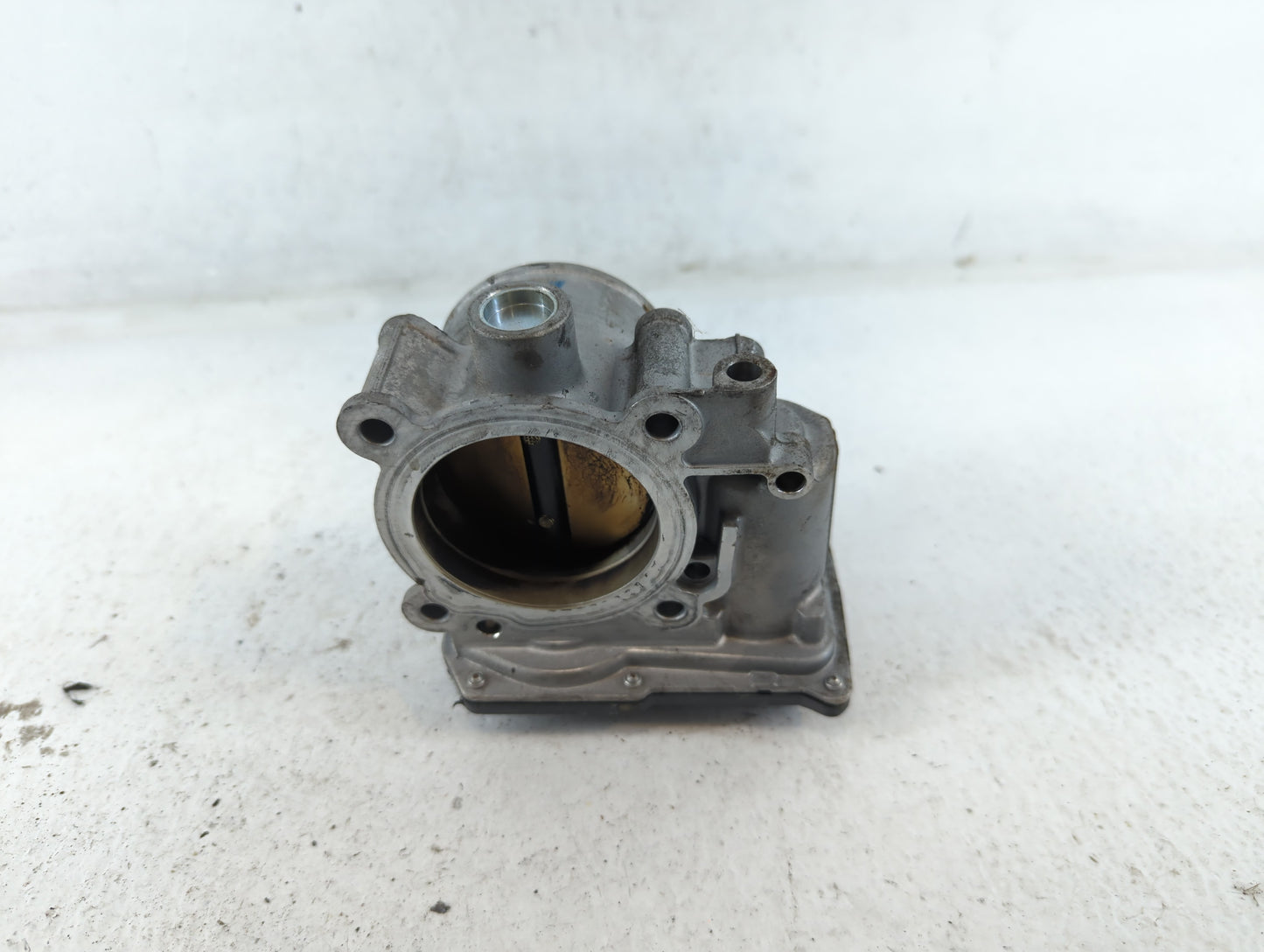 2010-2012 Subaru Legacy Throttle Body P/N:E1569 3M19 1290, 16112AA350 Fits Fits 2010 2011 2012 OEM Used Auto Parts - Oemused