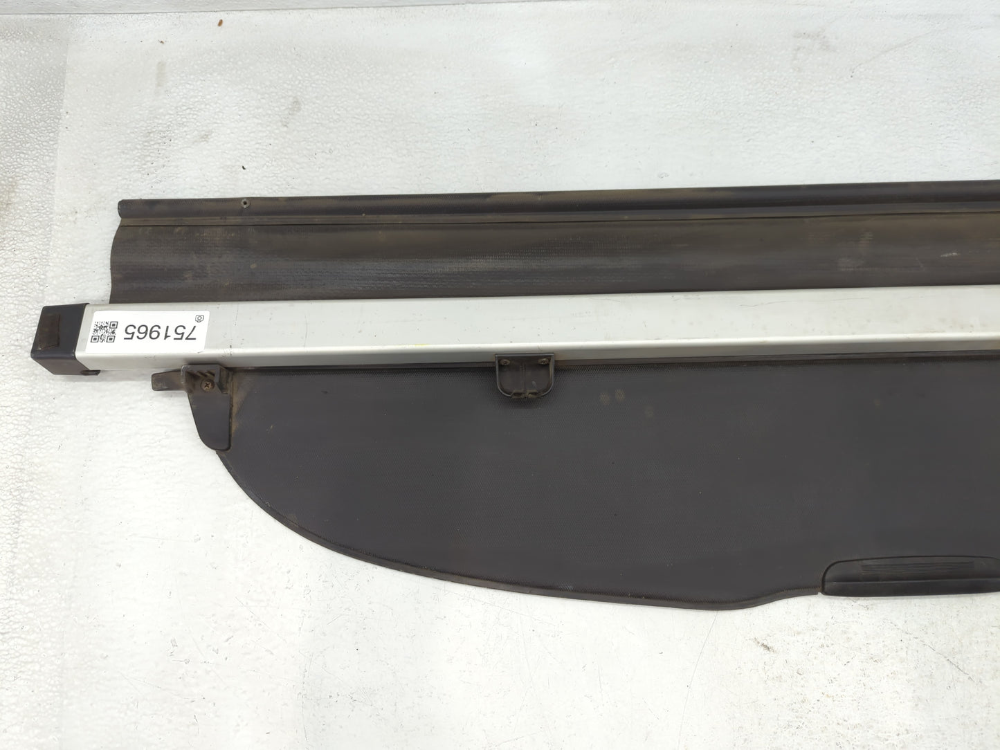 2010 Subaru Legacy Rear Cargo Cover Storage Retractable Shade - Oemusedautoparts1.com