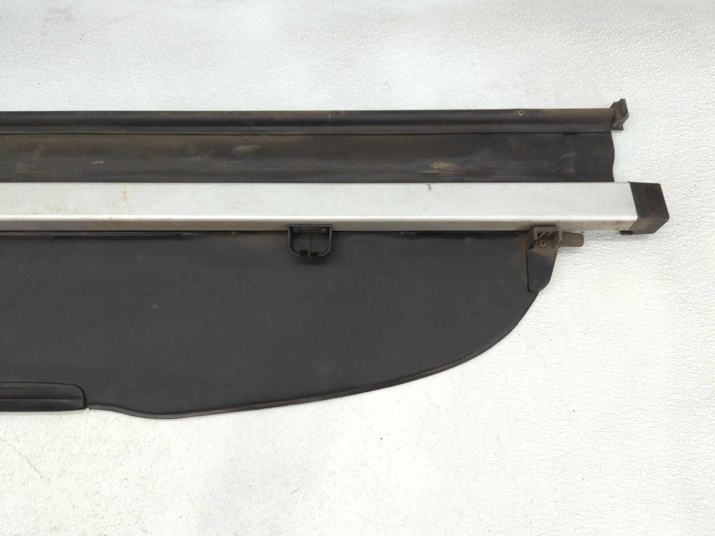2010 Subaru Legacy Rear Cargo Cover Storage Retractable Shade - Oemusedautoparts1.com