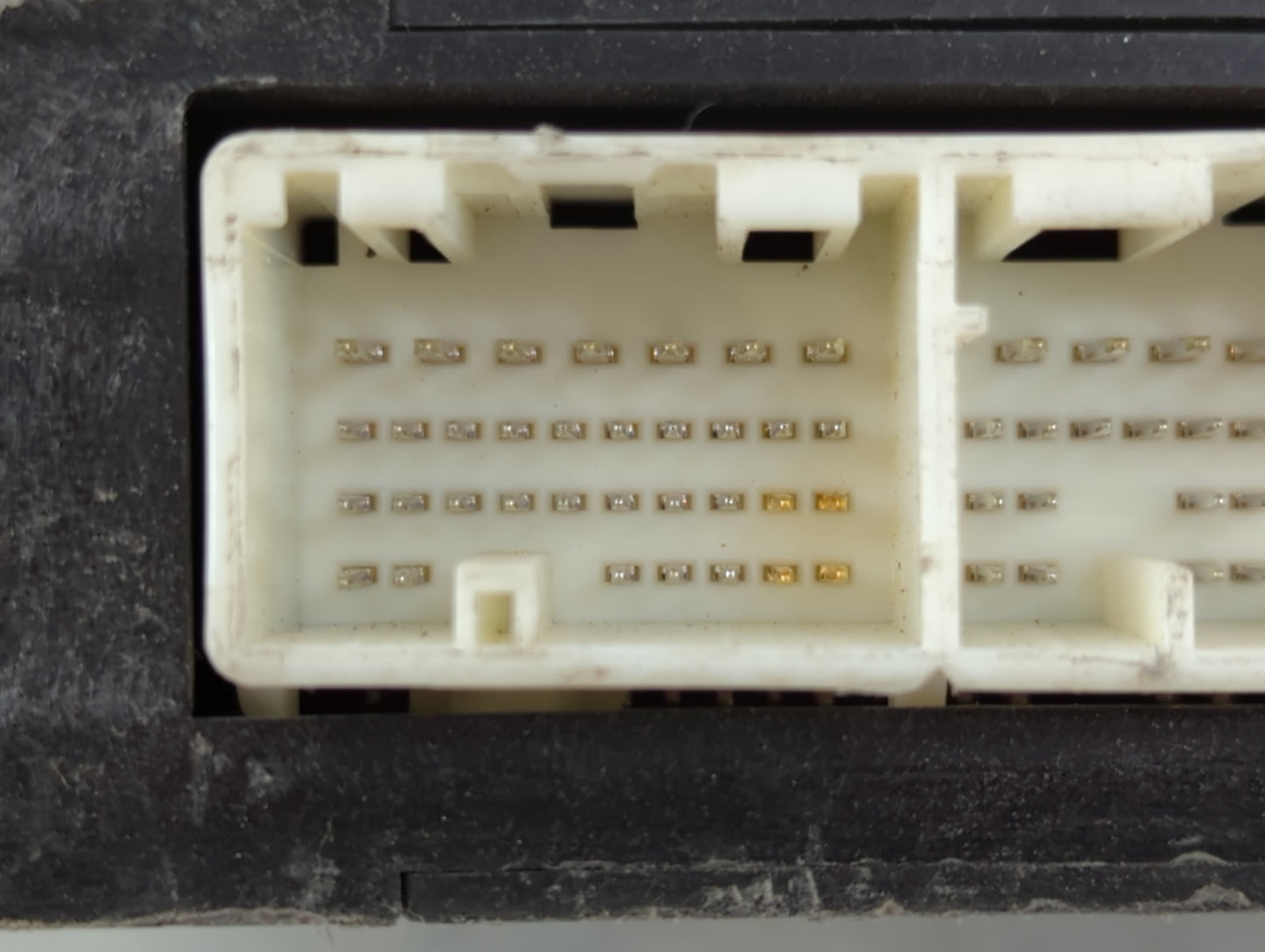 2010 Subaru Legacy PCM Engine Control Computer ECU ECM PCU OEM P/N:TN112400-2411 22765AA02A Fits OEM Used Auto Parts - Oemus