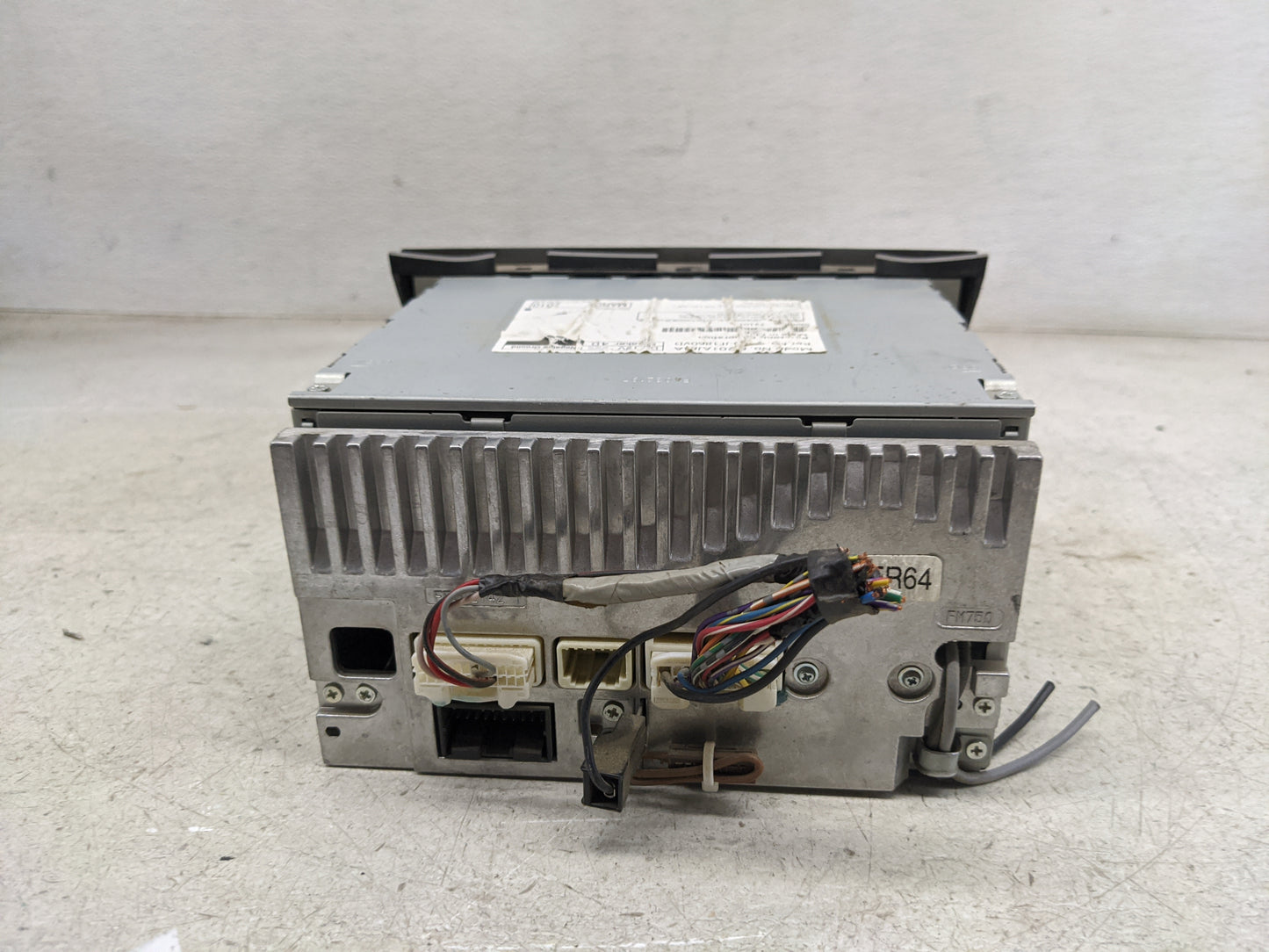 2010 Subaru Outback Radio AM FM Cd Player Receiver Replacement P/N:E201AJ4A 86201AJ4A, AJ-JF1860VD Fits OEM Used Auto Parts 
