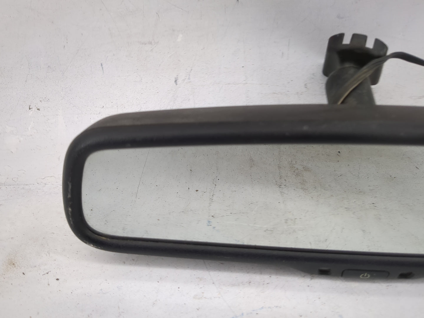 2010 Subaru Outback Interior Rear View Mirror Replacement OEM P/N:E11 015892 GNTX-455 Fits OEM Used Auto Parts - Oemusedauto