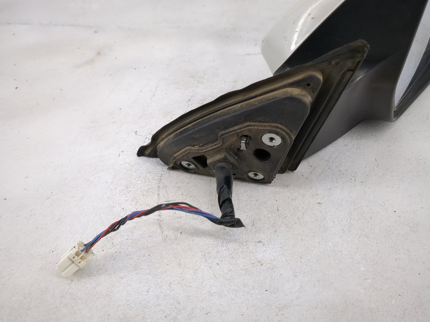 2010 Subaru Outback Passenger Side View Mirror - Right Door Mirror OEM Used - Oemusedautoparts1.com