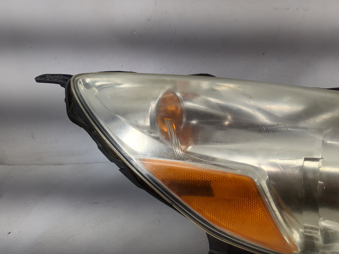 Subaru Outback Passenger Right Oem Head Light Headlight Lamp - Oemusedautoparts1.com