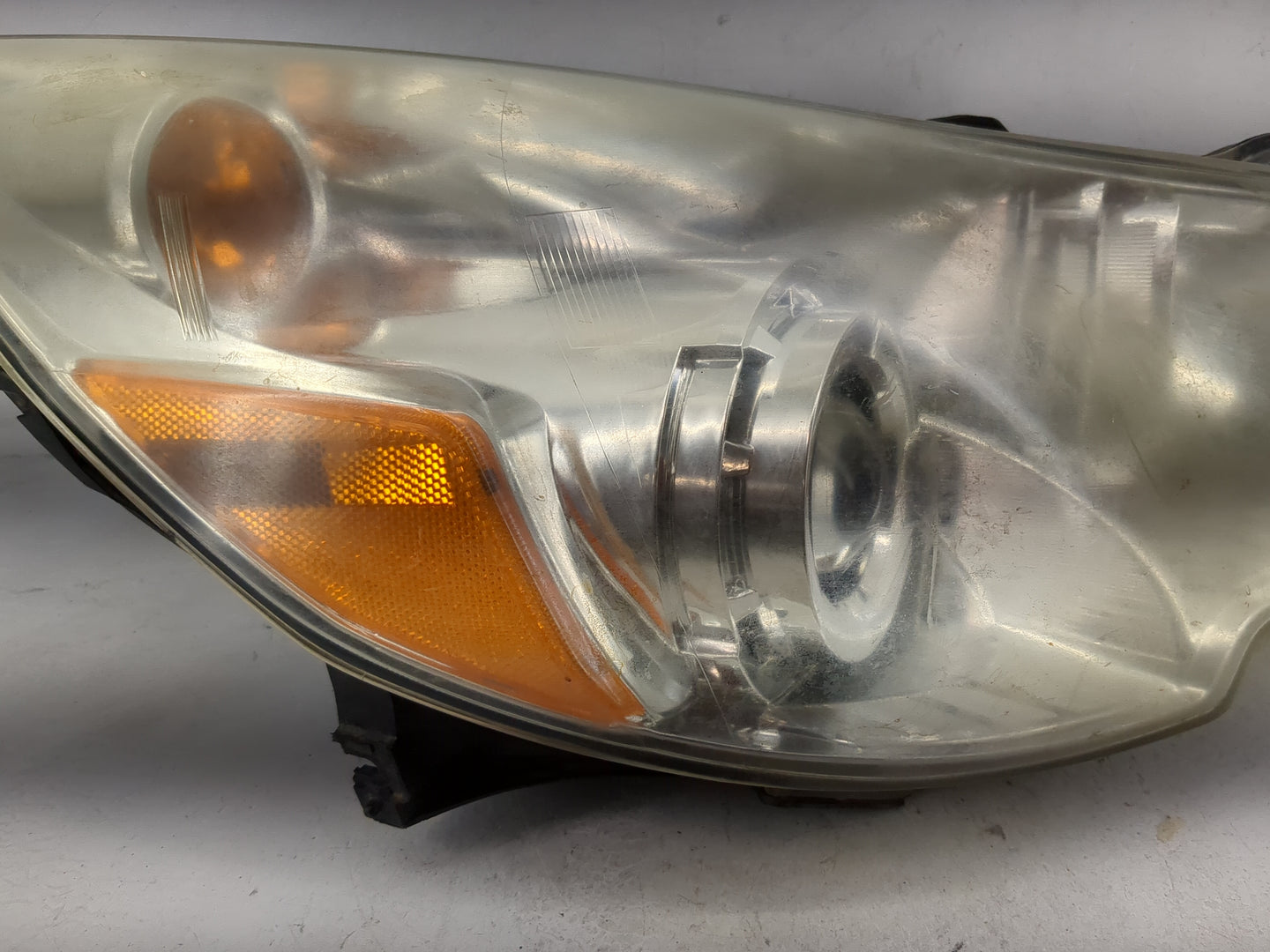 Subaru Outback Passenger Right Oem Head Light Headlight Lamp - Oemusedautoparts1.com