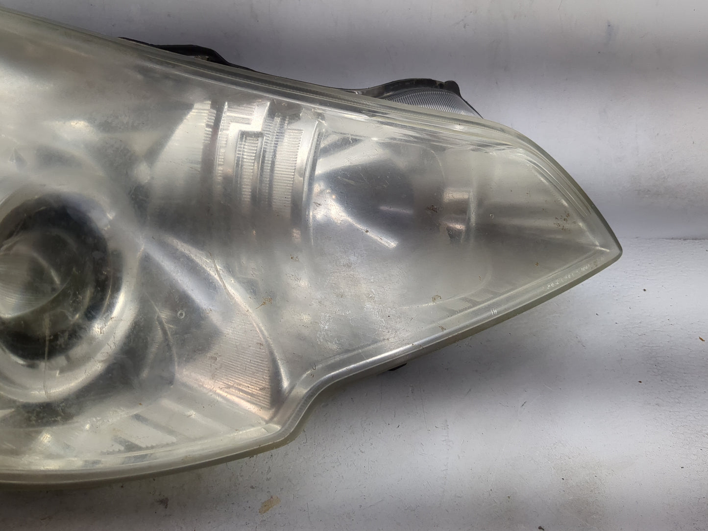 Subaru Outback Passenger Right Oem Head Light Headlight Lamp - Oemusedautoparts1.com