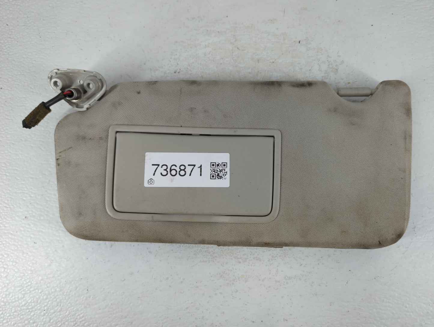 2010 Subaru Outback Sun Visor Shade Replacement Driver Left Mirror Fits OEM Used Auto Parts - Oemusedautoparts1.com