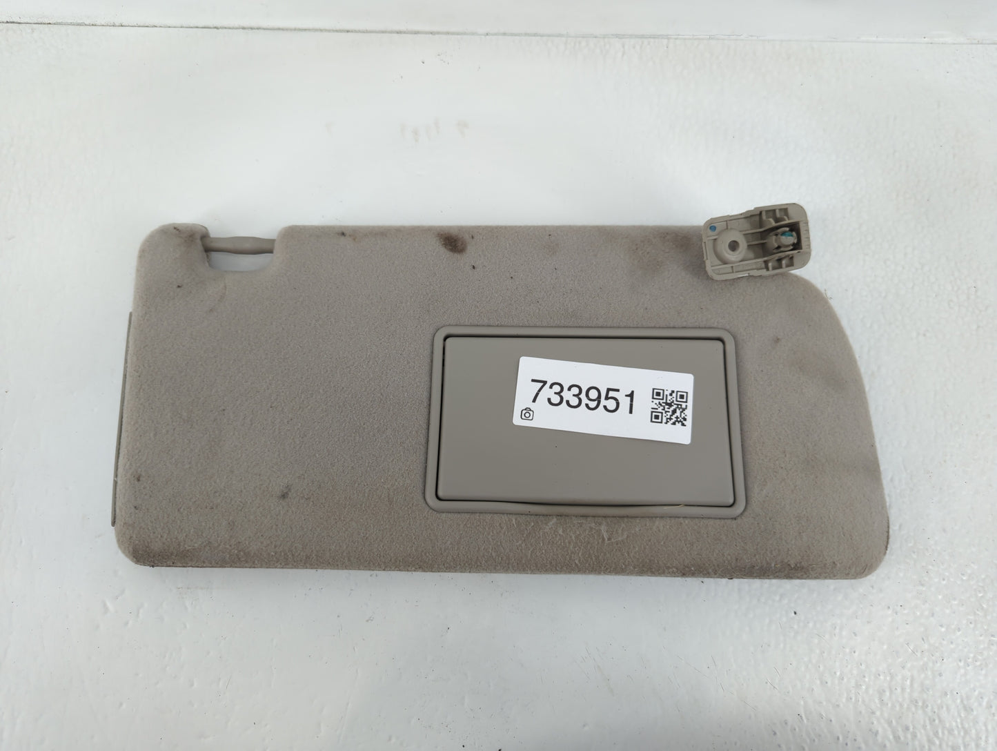 2009-2012 Suzuki Equator Sun Visor Shade Replacement Passenger Right Mirror Fits Fits 2009 2010 2011 2012 OEM Used Auto Part