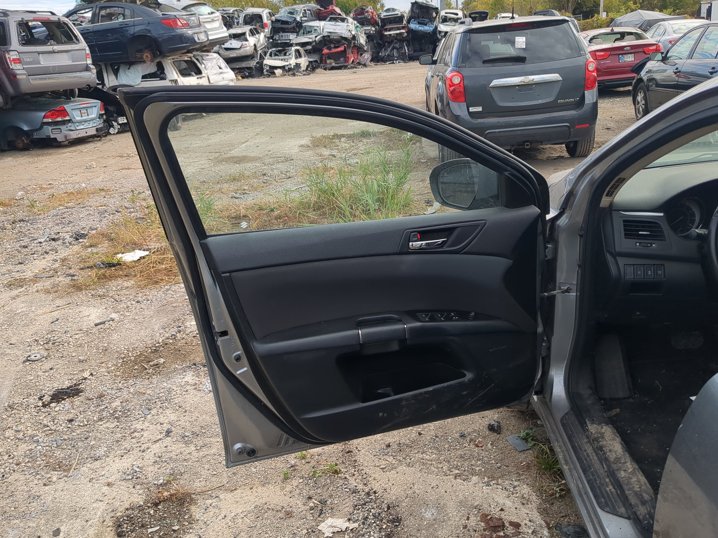 2010-2013 Suzuki Kizashi Driver Front Door Oem - Oemusedautoparts1.com
