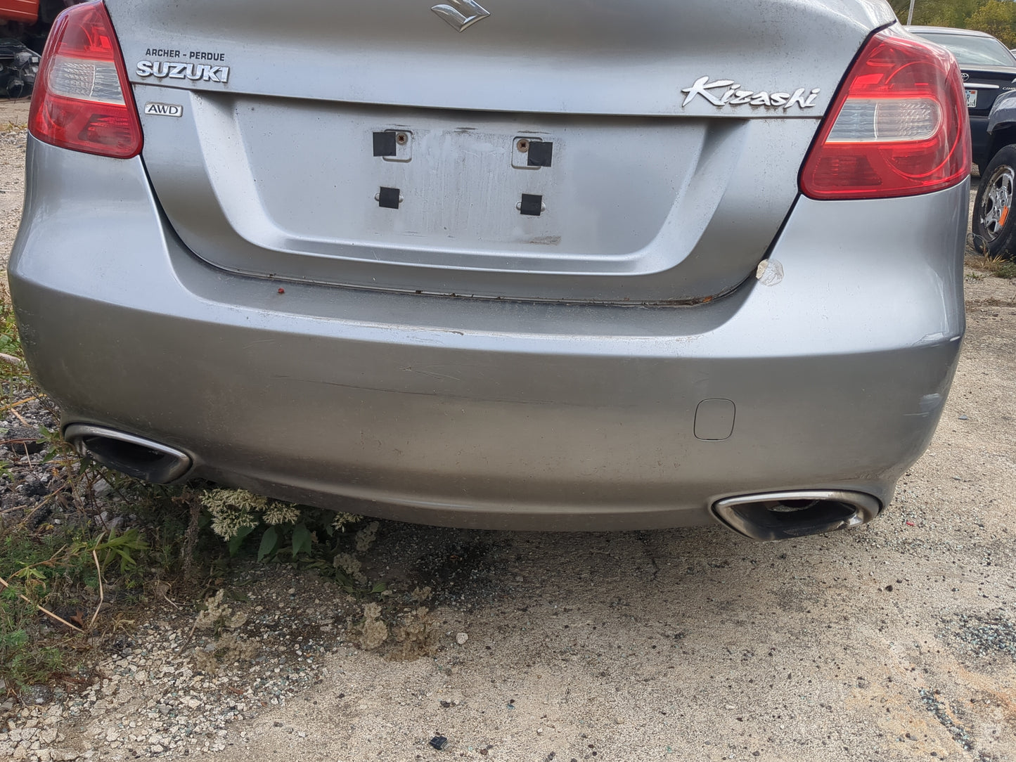 2010-2013 Suzuki Kizashi Rear Bumper Assembly Oem - Oemusedautoparts1.com