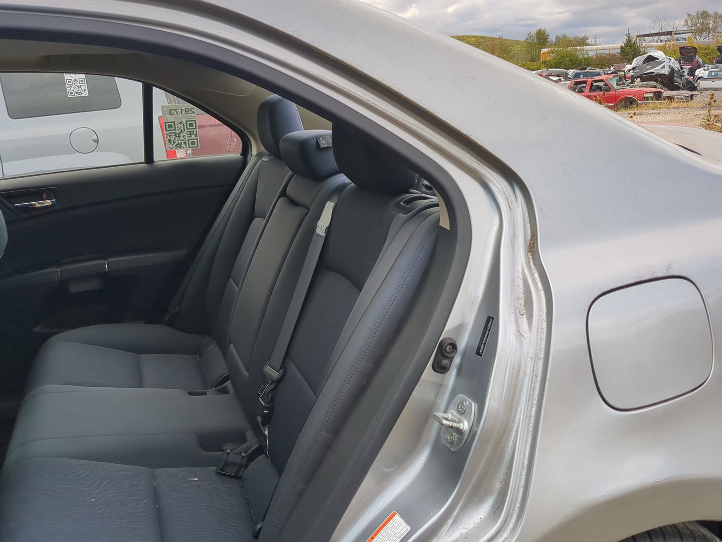 2010 Suzuki Kizashi Rear Seat Oem - Oemusedautoparts1.com