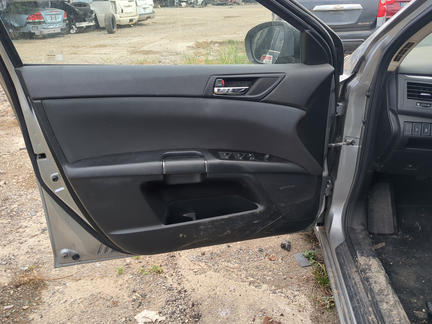 2010 Suzuki Kizashi Front Left Driver Interior Door Panel Trim - Oemusedautoparts1.com