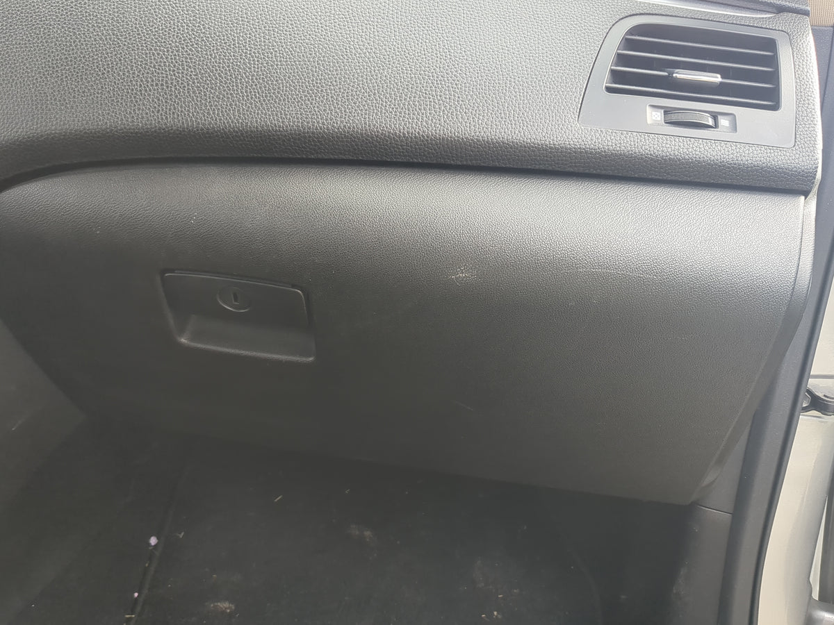 2010 Suzuki Kizashi Passenger Glove Box Door Storage Compartment - Oemusedautoparts1.com