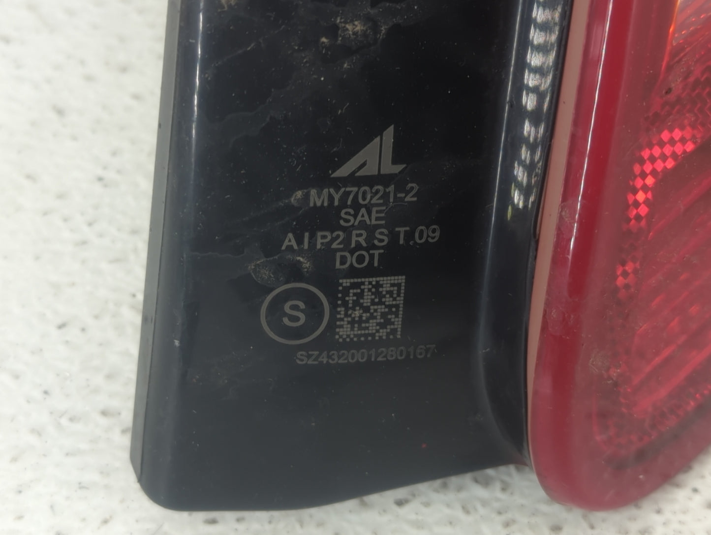 2010-2013 Suzuki Kizashi Tail Light Assembly Passenger Right OEM Fits Fits 2010 2011 2012 2013 OEM Used Auto Parts - Oemused
