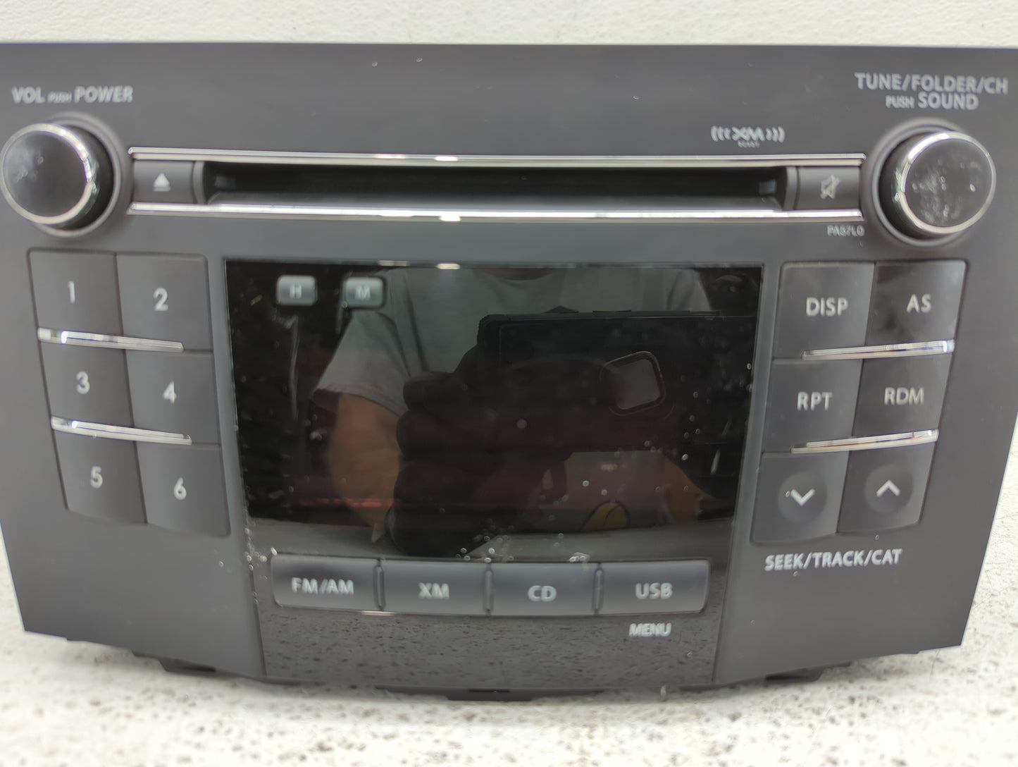 2010-2013 Suzuki Kizashi Radio AM FM Cd Player Receiver Replacement P/N:39101-57L00 Fits Fits 2010 2011 2012 2013 OEM Used A