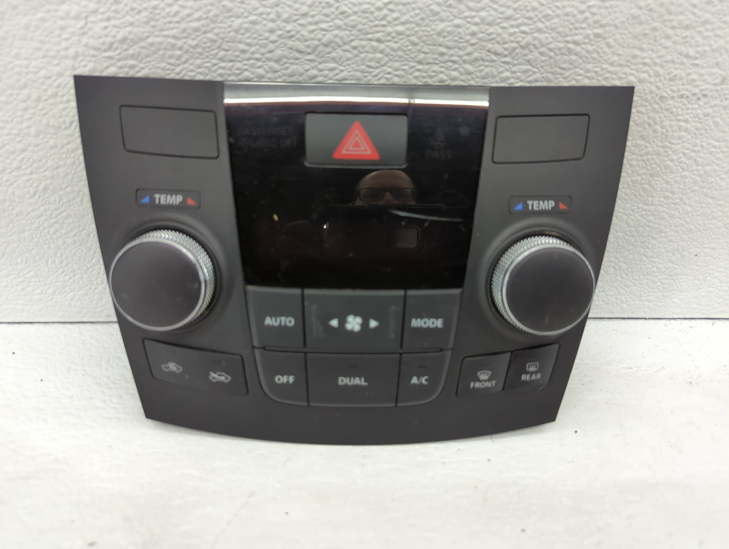 2010-2013 Suzuki Kizashi Climate Control Module Temperature AC/Heater Replacement P/N:39510-57L8 39510-57L80 Fits OEM Used A