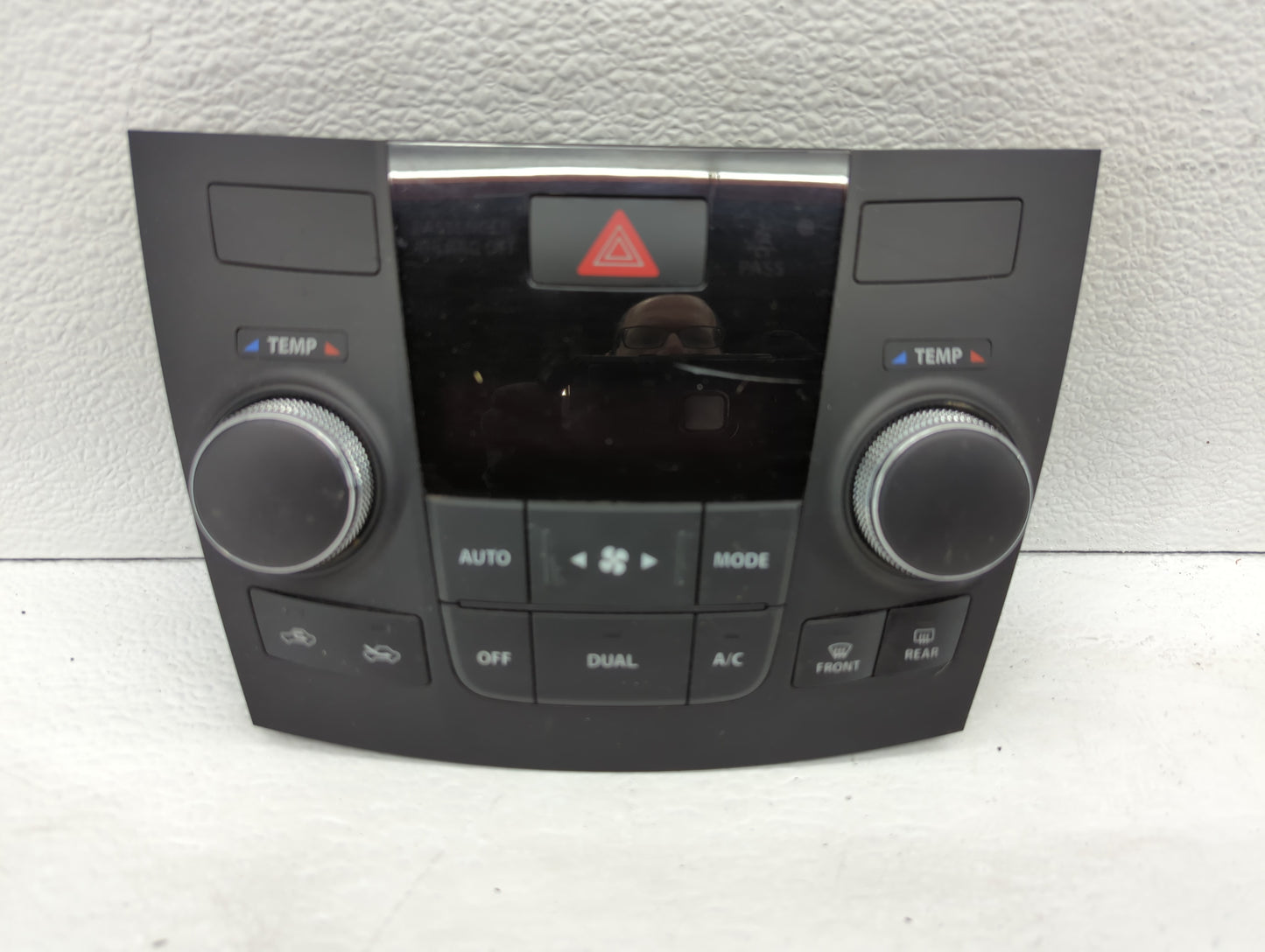 2010-2013 Suzuki Kizashi Climate Control Module Temperature AC/Heater Replacement P/N:39510-57L8 39510-57L80 Fits OEM Used A